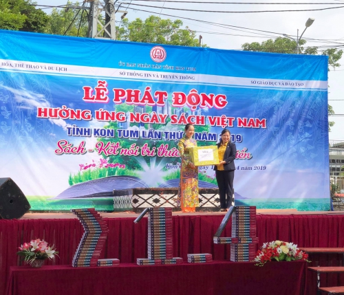 Lễ phát động hưởng ứng Ngày sách Việt Nam tỉnh Kon Tum lần thứ 6 năm 2019